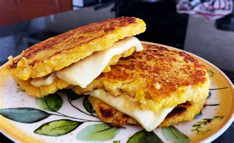  Arepas de Choclo: Un Mélange De Textures Croustillantes Et Crémeuses Pour Vos Papilles!